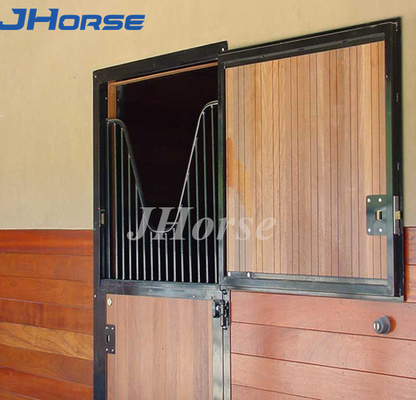 Modifique el establo europeo de la parada para requisitos particulares del caballo del estilo del diseño con la madera de bambú