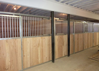 10x10m / paradas de acero del caballo del 12x12m, frentes equinos abiertos de la parada con los equipos de madera