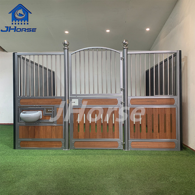 Pantalones de caballo con puertas estables soldados con revestimiento en polvo