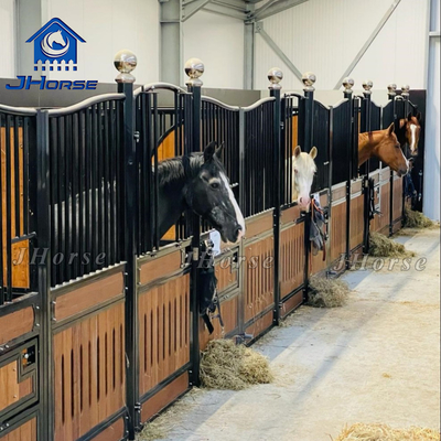 Caballo moderno o personalizado Seguridad estable y diseño seguro Alta durabilidad Material de relleno de madera de plástico de 20 mm