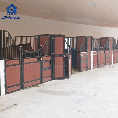 4.0 Largura de los paneles personalizados de caballo alto en madera de pino o plástico para establos estables y seguros