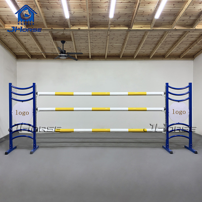 Satisfacción del cliente Equipo de salto de caballo con excelente servicio al cliente Madera