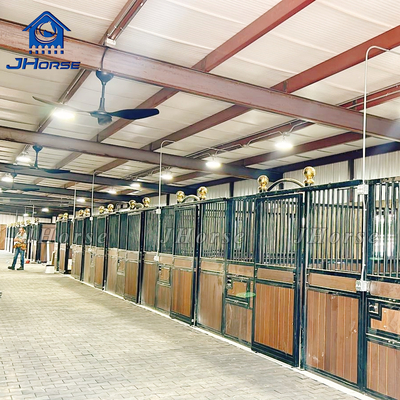 Suministros para graneros de caballos Euro Horse Stall Frentes Equipo de caballos Caballo Establo de caballos con puerta corredera